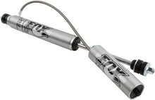 Cargar imagen en el visor de la galería, 985-26-122_fox-truck-performance-reservoir-shock-um.jpg