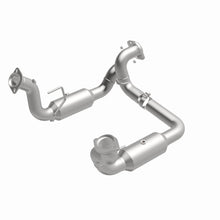 Cargar imagen en el visor de la galería, Magnaflow 20-22 Ford F-250 SD Single Underbody Direct Fit Cat Converter