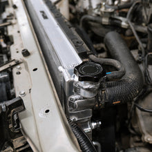 Cargar imagen en el visor de la galería, User 1