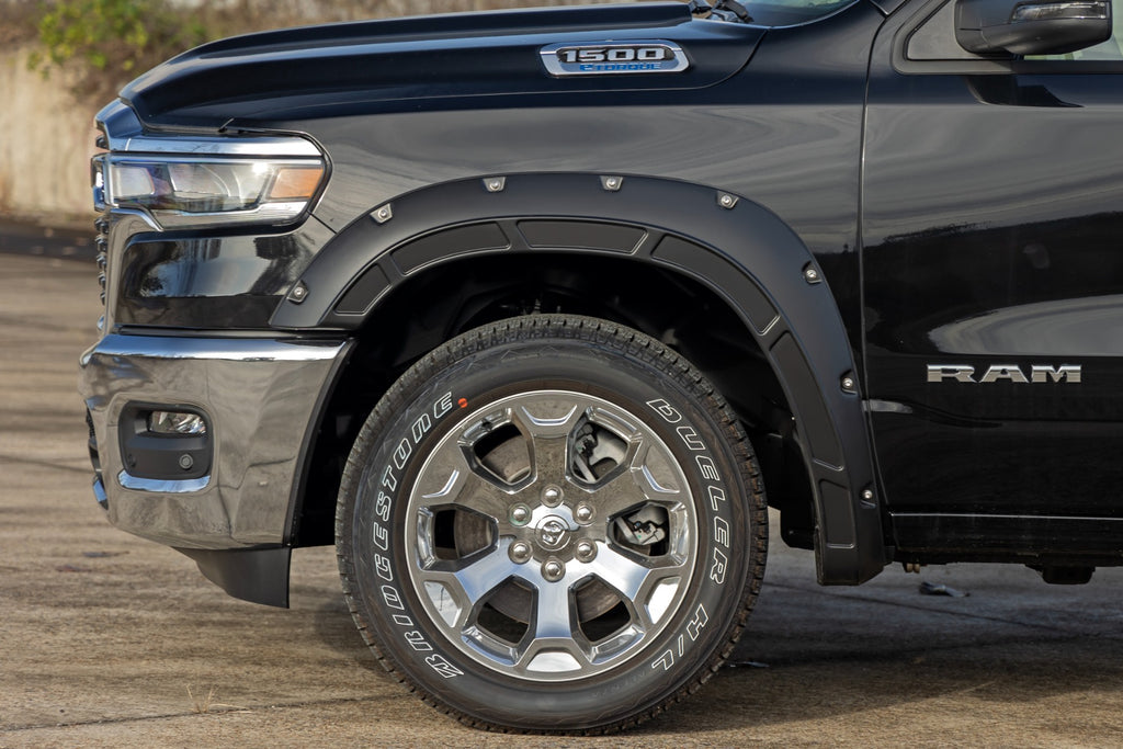 Fender Flares Defender PR4 Flame Red Ram 1500 2WD/4WD (2025) Rough Country