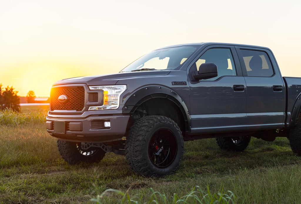 Fender Flares Defender JS Iconic Silver Ford F-150 2WD/4WD (2015-2020) Rough Country