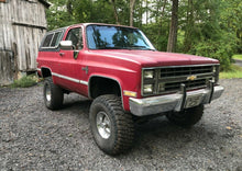 Load image into Gallery viewer, BDS / Fox Dual Steering Stabilizer Kit | BDS2009DF | 1973 - 1987 Chevy GMC K10 / K15 / K20 / K25 &amp; 1969 - 1991 K5 Blazer / Jimmy / Suburban