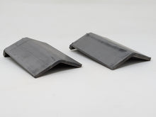 Cargar imagen en el visor de la galería, Dana 30 &amp; 44 Front Lower Control Arm Skids | Jeep LJ / MJ / TJ / XJ / ZJ
