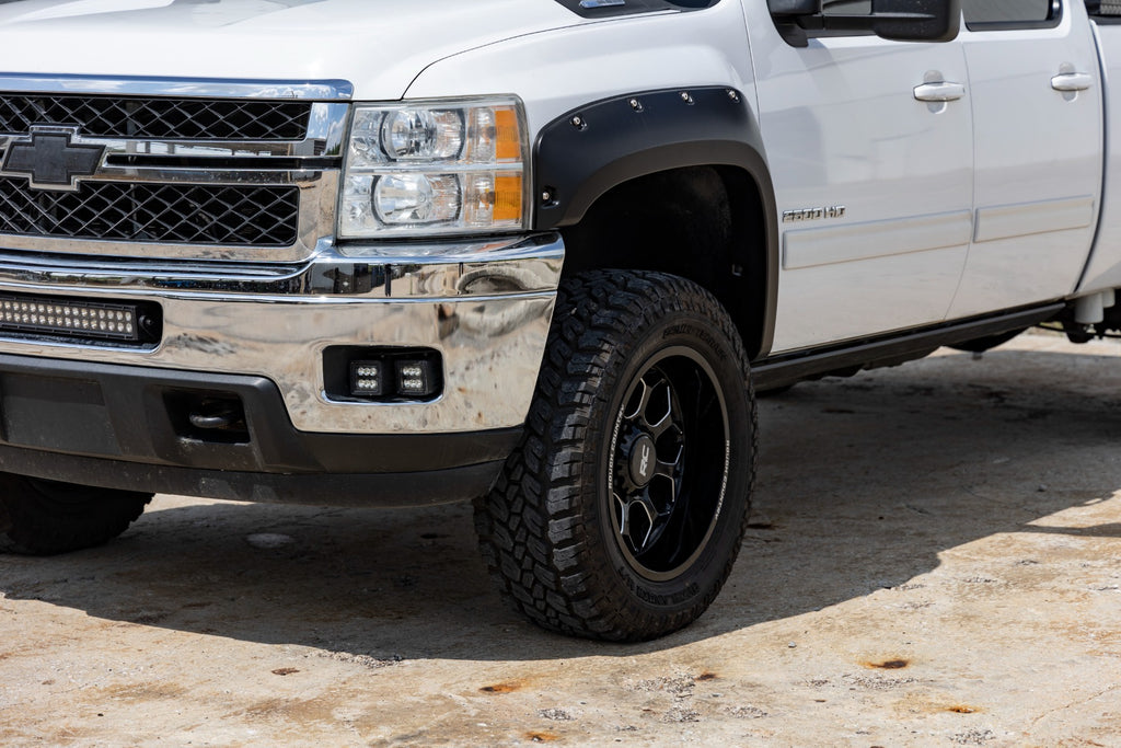 Pocket Fender Flares 6 Foot 7 Inch & 8 Foot Bed GAN Silver Chevy Silverado 1500/2500HD/3500HD (07-14) Rough Country