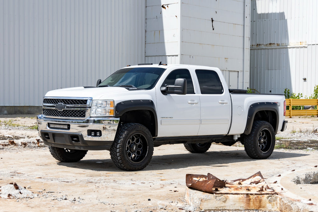 Pocket Fender Flares 6 Foot 7 Inch & 8 Foot Bed Chevy Silverado 1500/2500HD/3500HD (07-14) Rough Country