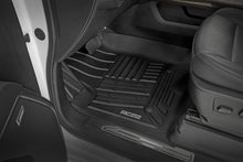 Cargar imagen en el visor de la galería, Flex-Fit Floor Mats FR &amp; RR FR Bucket Crew Silverado/Sierra 1500/2500HD/3500HD (19-26) Rough Country