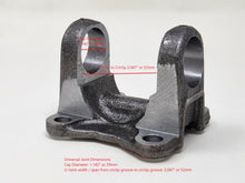 Load image into Gallery viewer, Toyota Driveshaft Flange &amp; Universal Joint Kit | 1510 Series U-Joint | 60mm x 60mm Bolt Pattern | 1984 - 1995 Toyota Hilux / Pickup / 1984 - 2002 4Runner / Hilux Surf