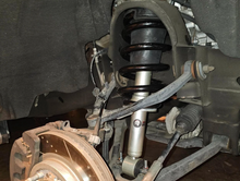 Load image into Gallery viewer, Freedom Off-Road 3 Inch Front Lift Struts 07-18 Chevy / GMC / Silverado / Sierra 1500