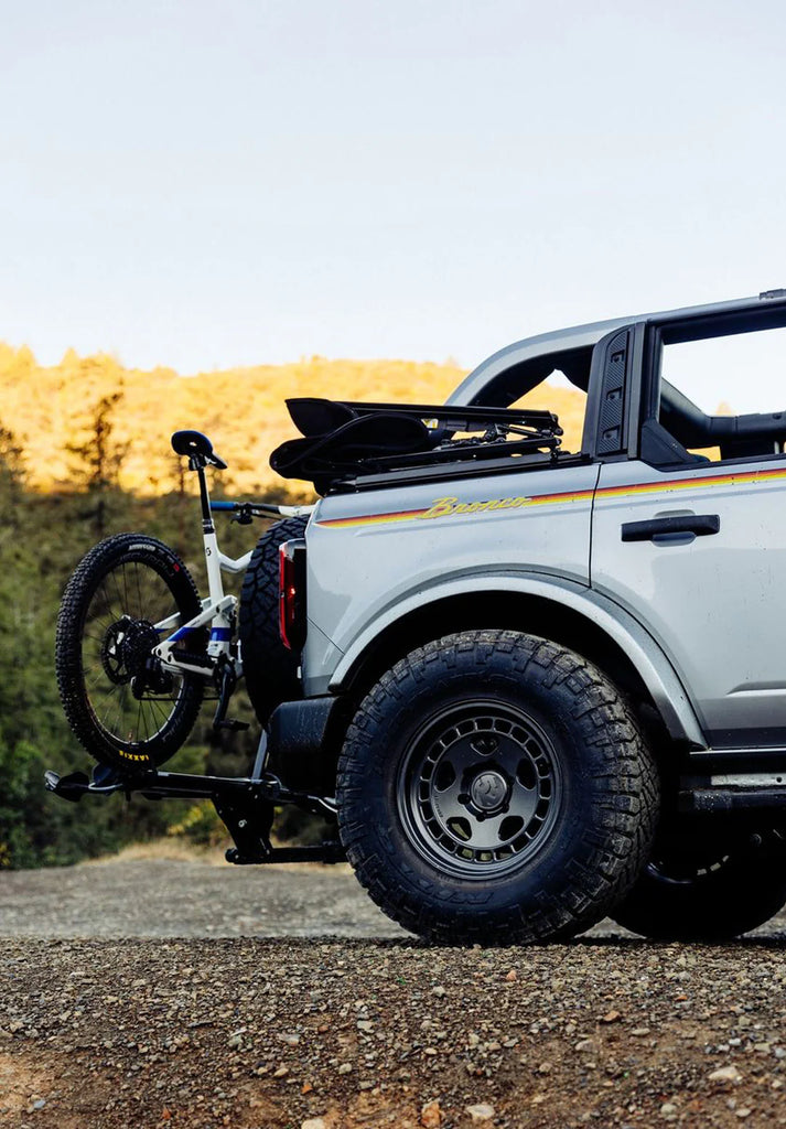 quince52 Turbomac HD Classic 17x8.5 6x139.7 0mm ET 106.2mm Rueda negra de asfalto con orificio central