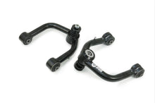 Cargar imagen en el visor de la galería, Front Upper Control Arms for 2-4 Inch Lift 01-07 Toyota Sequoia / 00-06 Toyota Tundra Freedom Off-Road