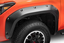 Cargar imagen en el visor de la galería, Husky_Liners_Pocket_Style_Fender_Flares_2803930_24-25_Toyota_Tacoma_3