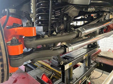 Load image into Gallery viewer, Apex Chassis Heavy Duty 2.5 Ton Tie Rod &amp; Drag Link Assembly in Polished Aluminum Fits: 19-22 Jeep Gladiator JT 18-22 Jeep Wrangler JL/JLU Rubicon Mohave Sahara Sport. Note: This NO-FLIP kit fits a Dana 44 axle with a lift of 4.5 inches or less