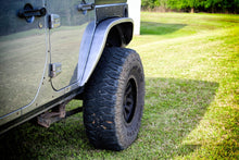 Cargar imagen en el visor de la galería, Aluminum Crusher 4 Inch Rear Fenders for Jeep JK/JKU Motobilt