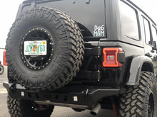 Cargar imagen en el visor de la galería, Jeep JL Tire Carrier 18 + Wrangler JL Up To 40 Inch Tire Motobilt