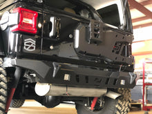 Cargar imagen en el visor de la galería, Jeep JL Tire Carrier 18 + Wrangler JL Up To 40 Inch Tire Motobilt
