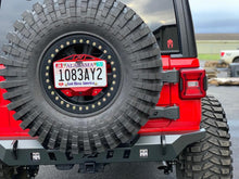 Cargar imagen en el visor de la galería, Jeep JL Tire Carrier 18 + Wrangler JL Up To 40 Inch Tire Motobilt