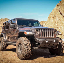 Cargar imagen en el visor de la galería, Jeep JL/Gladiator Front Bumper With Skid Plate 18+ Wrangler JL/Gladiator W/Fog Light Holes The Hammer Series Motobilt