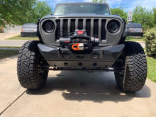 Cargar imagen en el visor de la galería, Jeep JL/Gladiator Front Bumper With Skid Plate 18+ Wrangler JL/Gladiator W/Fog Light Holes The Hammer Series Motobilt