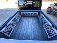 Cargar imagen en el visor de la galería, Jeep JT Gladiator MOLLE Bed Rack System Motobilt