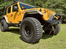 Cargar imagen en el visor de la galería, MB1196-A_Jeep_JL-JT_Highline_Front_Fenders_1