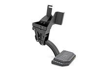 Load image into Gallery viewer, Retractable Bed Step Manual Pull Silverado/Sierra 2500HD/3500HD (20-26) Rough Country