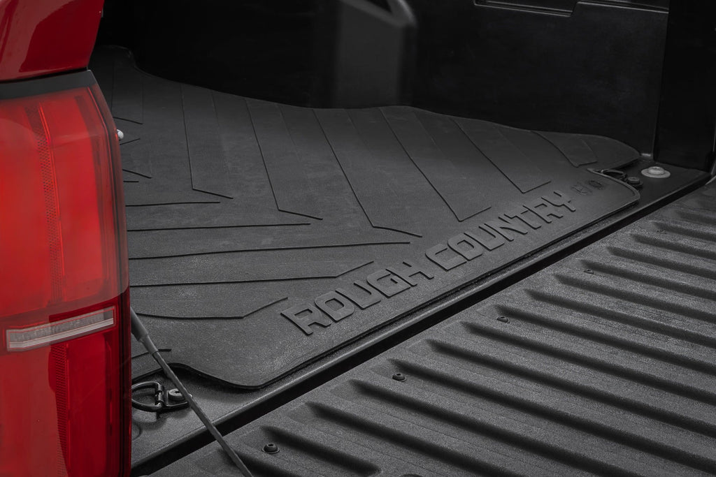 Bed Mat 5 Foot Bed RC Logo Toyota Tacoma 2WD/4WD (2024-2026) Rough Country