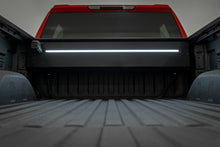 Cargar imagen en el visor de la galería, Rough Country Power Retractable Bed Cover | 2019 - 2026 Chevy Silverado / GMC Sierra 1500 5'10" Bed Length