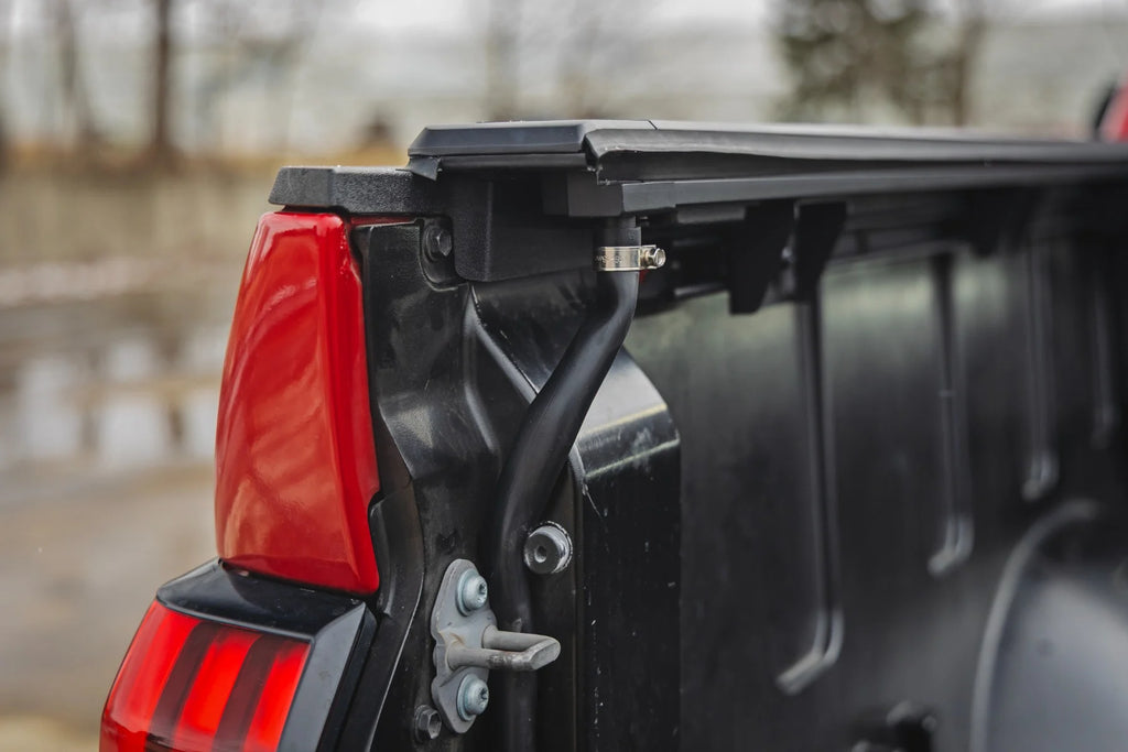 Rough Country Power Retractable Bed Cover | 5 Foot 7 Inch Bed 2022 - 2026 Toyota Tundra