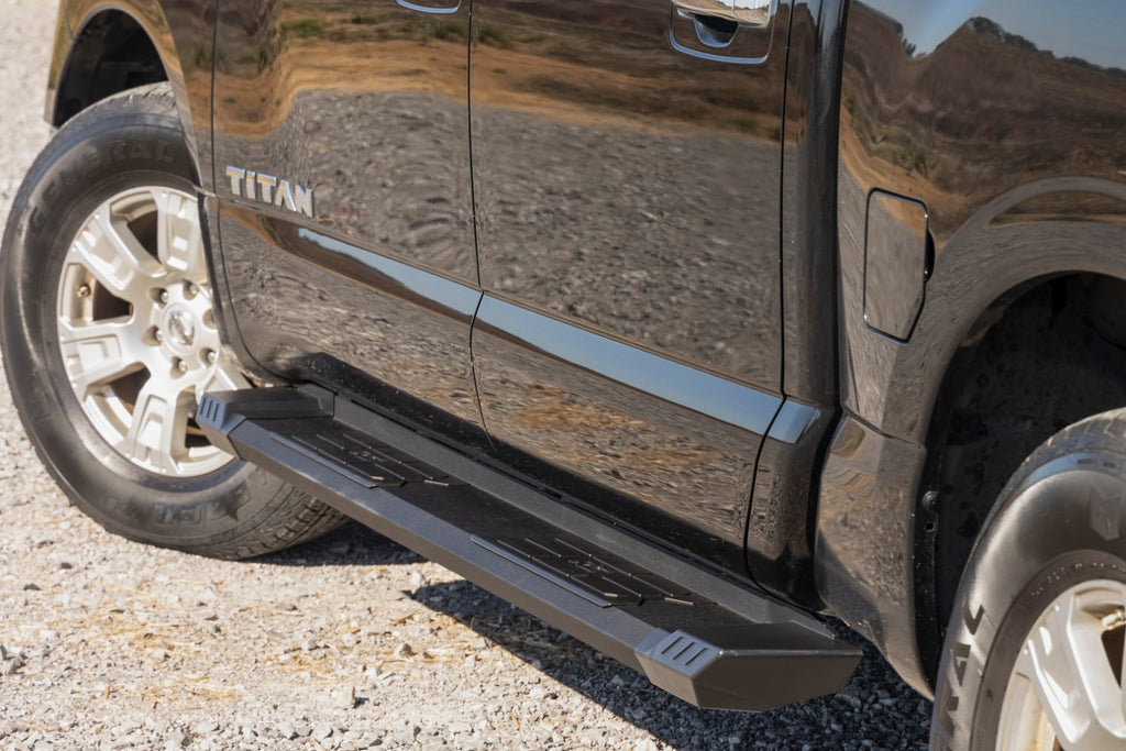 HD2 Aluminum Running Boards Crew Cab Nissan Titan 2WD/4WD (2004-2024) Rough Country