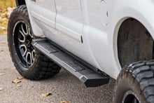 Load image into Gallery viewer, HD2 Aluminum Running Boards Super Crew Cab Ford F-250/F-350 Super Duty (99-16) Rough Country