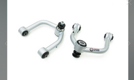 Freedom Off-Road Front Upper Control Arms for 2-4 Inch Lift Uni-Ball 01-07 Toyota Sequoia/00-06 Toyota Tundra