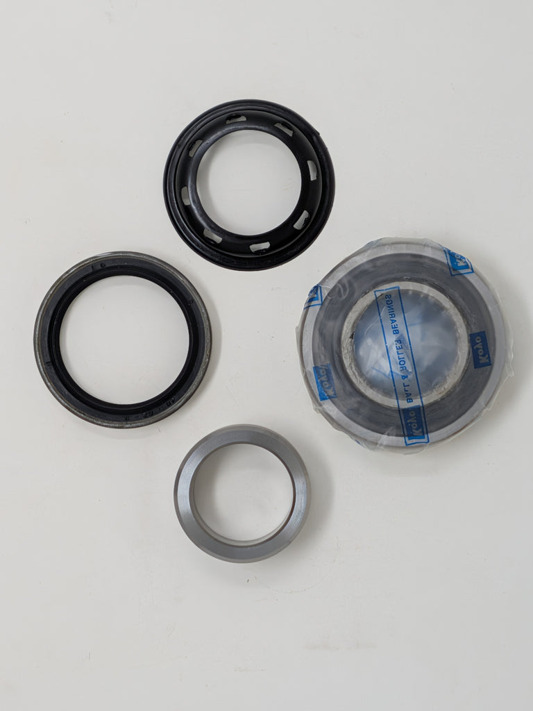 Rear Wheel / Axle Bearing, Press Collar, Seal | 1986 - 1995 Suzuki Samurai & 1990 - 2015 Jimny