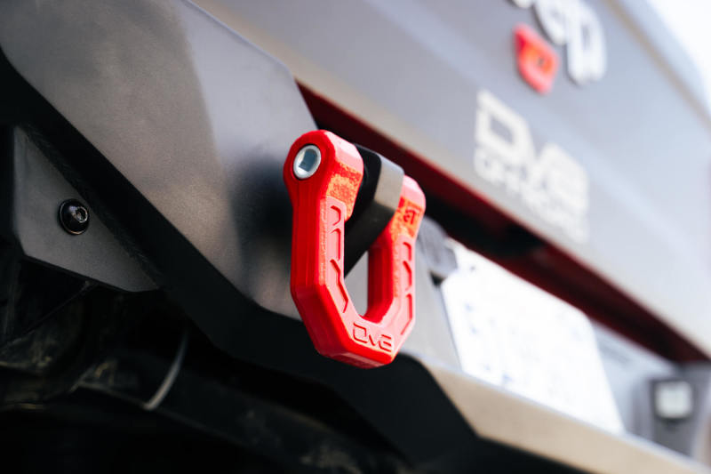 Grilletes con anilla en D DV8 Offroad Elite Series - Par (rojo)