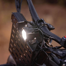 Cargar imagen en el visor de la galería, Photo - Primary