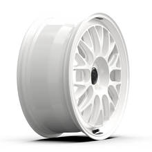 Cargar imagen en el visor de la galería, fifteen52 Holeshot RSR 19x8.5 5x108 42mm ET 63.4mm Center Bore Rally White