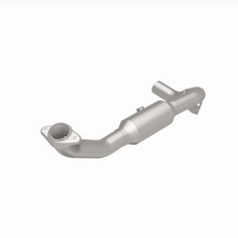 Cargar imagen en el visor de la galería, Magnaflow 05-06 Lincoln Navigator 5.4L Direct Fit Catalytic Converter - Passenger Side