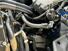 Cargar imagen en el visor de la galería, J&amp;L 2024 Ford Mustang GT w/ Whipple Supercharger Oil Separator 3.0 PCV Side - Black Anodized