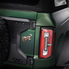 Cargar imagen en el visor de la galería, Superposición de emblema trasero Ford Racing 2021+ Bronco - Bronce