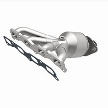 Load image into Gallery viewer, Magnaflow 2016 Mitsubishi Outlander Manifold 2.4L Direct Fit Catalytic Converter
