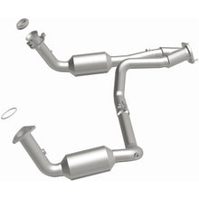 Cargar imagen en el visor de la galería, Magnaflow 04-06 Chevrolet Silverado 1500 5.3L Direct Fit Catalytic Converter