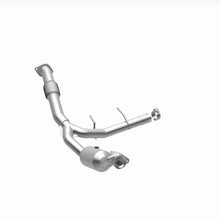 Cargar imagen en el visor de la galería, Magnaflow 18-21 Ford Expedition Right Underbody 3.5L Direct Fit Catalytic Converter