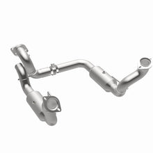 Cargar imagen en el visor de la galería, Magnaflow 20-22 Ford F-250 SD Single Underbody Direct Fit Cat Converter