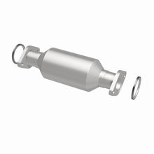 Cargar imagen en el visor de la galería, Magnaflow 95-99 Toyota Tacoma / 1997 Geo Prizm Direct-fit Catalytic Converter
