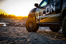 Cargar imagen en el visor de la galería, ICON Recon Pro 17x8.5 6x5.5 0mm Offset 4.75in BS Rueda de carbón de 106.1mm de diámetro