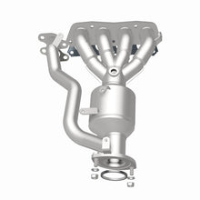 Cargar imagen en el visor de la galería, Magnaflow 18-19 Toyota Camry 2.5L Direct-Fit Catalytic Converter