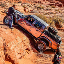 Cargar imagen en el visor de la galería, Superwinch Recovery Traction Boards - Black - Pair