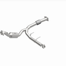 Cargar imagen en el visor de la galería, Magnaflow 18-21 Ford Expedition Right Underbody 3.5L Direct Fit Catalytic Converter