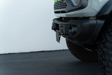 Cargar imagen en el visor de la galería, DV8 Offroad 21-23 Ford Bronco Capable Bumper Front License Plate Mount