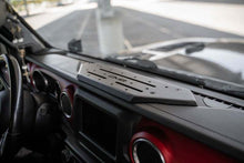 Cargar imagen en el visor de la galería, DV8 Offroad 18-23 Jeep Wrangler JL/20-23 Gladiator JT Device Dash Mount V2