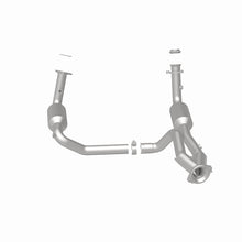 Cargar imagen en el visor de la galería, Magnaflow 04-06 Chevrolet Silverado 1500 5.3L Direct Fit Catalytic Converter